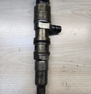 Wtryskiwacz Mercedes Actros A4710700587 0445120288